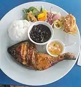 Poulet braisé au coco.