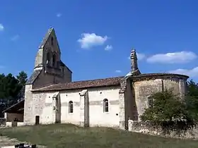 Façade sud de l'église d'Insos (août 2013)