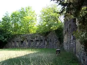 Le château de la Trave (août 2013)