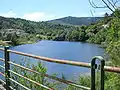 Lac du Rachas (lac de barrage du Chassezac).