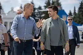 Volodymyr Zelensky rencontre le président du Conseil Européen Donald Tusk le 7 juillet 2019 à Louhansk lors d'un sommet Europe-Ukraine.