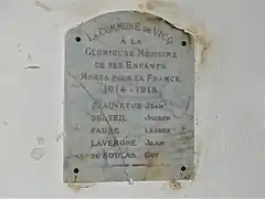 Mémorial dans l'église.