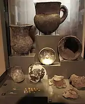 Vases en argent du Trésor de Priam (copies, Neues Museum).