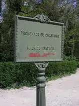Promenade Maurice Genevoix, le long du Chastaing à Châteauneuf-sur-Loire.