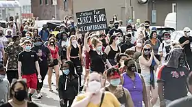 Manifestation contre les violences policières à Minneapolis le 26 mai 2020, au lendemain de la mort de George Floyd.