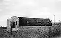 Nissen hut à Port Lincoln, Australie du Sud, en cours de conversion en l'église presbytérienne John Calvin au début des années 1950. Il a été démoli à la fin des années 1960.