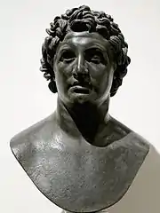 Buste connu comme celui de Ptolémée Alexandre, plus probablement portrait d'un souverain hellénistique.