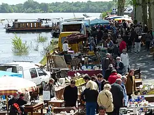 Image illustrative de l’article Marché aux puces de Montsoreau