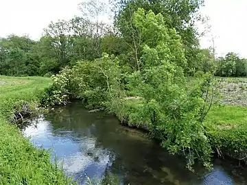 La Pude au nord du lieu-dit Cazaux, en limite de Bouteilles-Saint-Sébastien et Nanteuil-Auriac-de-Bourzac.