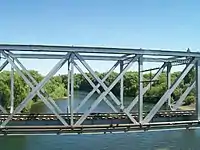 Pont ferroviaire qui unit les provinces de Neuquén et de Río Negro.