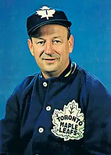 Description de l'image Punch Imlach Maple Leafs Chex card.jpg.