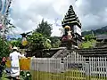 Le Candi Siliwangi dédié au roi du même nom, dans le temple balinais Pura Parahyangan Agung Jagatkartta à Bogor