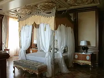 Intérieur.