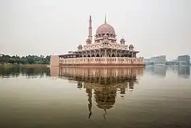 Image illustrative de l’article Mosquée Putra