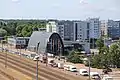 Le centre des bateaux en bois vu du parc.