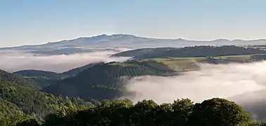 Vue du puy de Sancy depuis le Suc du Chien