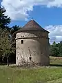 Le pigeonnier à larmier du château du Barail (août 2012)