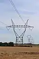 Pylône de type Nappe 400 kV 1 terne. Ce type de pylône peut supporter 2 circuits (ternes) 225 kV ou bien un circuit 400 kV.