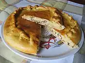 Pirog avec une farce de quark et de blette