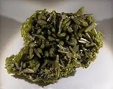 Pyromorphite - Mine de Chaillac, Indre (6.5x5 cm)