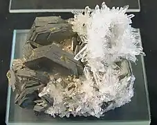 Pyrrhotite et quartz - Mine de Trepçà - Kosovo