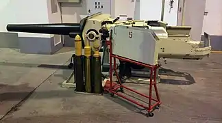 Dispositif d’entraînement du canon principal du Char 68.
