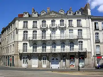 Hôtel Durbé, situé au 86 quai de la Fosse : façade inscrite le 7 janvier 1926