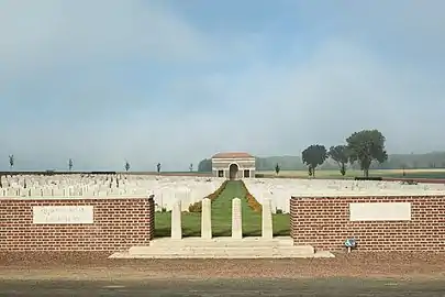 Le Queant Road Cemetery.