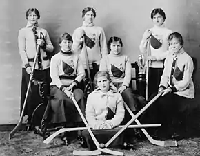 Équipe de hockey sur glace, Queen's University, Kingston, Ontario, 1917.