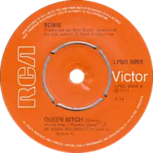 Description de l'image Queen Bitch by David Bowie UK vinyl pressing.png.