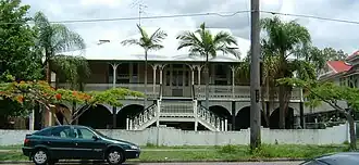 Une maison de l'Architecture Queenslander dans la banlieue de Brisbane