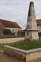 Le monument aux morts.