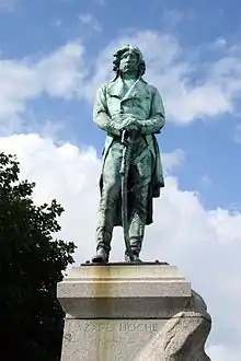 Statue de Lazare Hoche