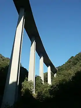 Viaduc de Vallone Teccio en 2007.