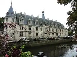 Façade de l'hôtel de préfecture du Finistère