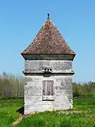 Le pigeonnier de Villeviale.