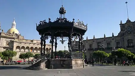 Kiosque à Guadalajara (Mexique), construit en 1910, à l'occasion du centenaire de l'indépendance du pays.