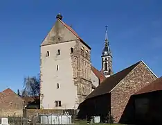 L'église Saint-Étienne, côté sud-ouest.