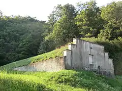 (Ancien) réservoir des eaux de Saint-Maurice-de-Beynost, construit en 1899.