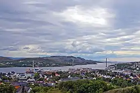 Rørvik et le pont du Nærøysundet