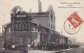 Les ruines de la gare de Lourches, détruite lors de la retraite des Allemands.