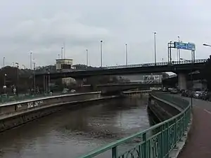 Pont au-dessus de la Sambre et du pont de Philippeville.