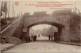 Pont-rail en pierre sur l’Avenue de Paris