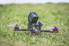 Quadrirotor FPV équipé d'une GoPro