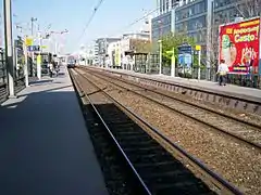 Quai et voies de la ligne C du RER.