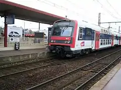 Train Z 8800 de la ligne C à quai.