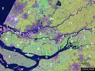 Image satellite du delta du Rhin et de la Meuse. L'île de Voorne est représentée par le chiffre 4 et l'île de Putten par le chiffre 5.