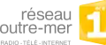 Ancien logo officiel de Outre-mer Première, utilisé sur les supports papier du 30 novembre 2010 au 28 janvier 2018.