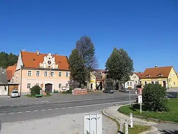 L'hôtel de ville.