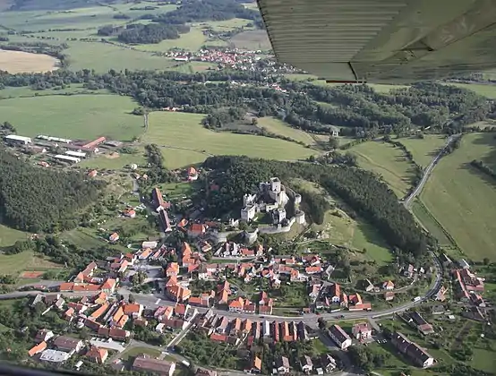 Rabí : vue aérienne oblique.